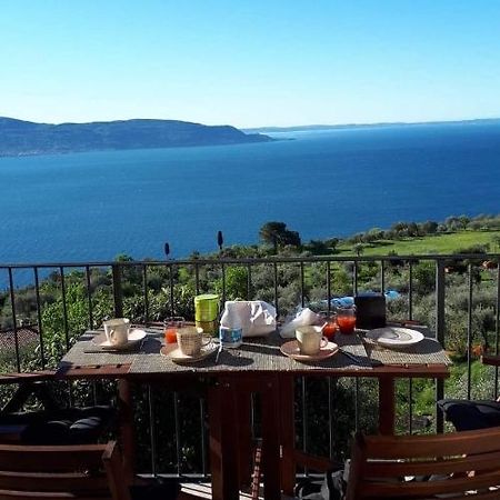 Casa Franka Garda Lake View ตอสโกลาโน มาแดร์โน ภายนอก รูปภาพ
