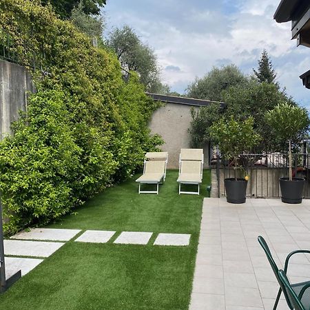 Casa Franka Garda Lake View ตอสโกลาโน มาแดร์โน ภายนอก รูปภาพ