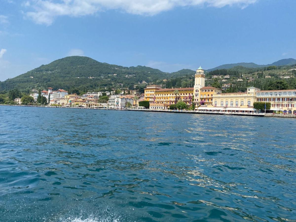 Casa Franka Garda Lake View ตอสโกลาโน มาแดร์โน ภายนอก รูปภาพ