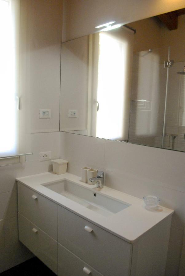 Casa Franka Garda Lake View ตอสโกลาโน มาแดร์โน ภายนอก รูปภาพ