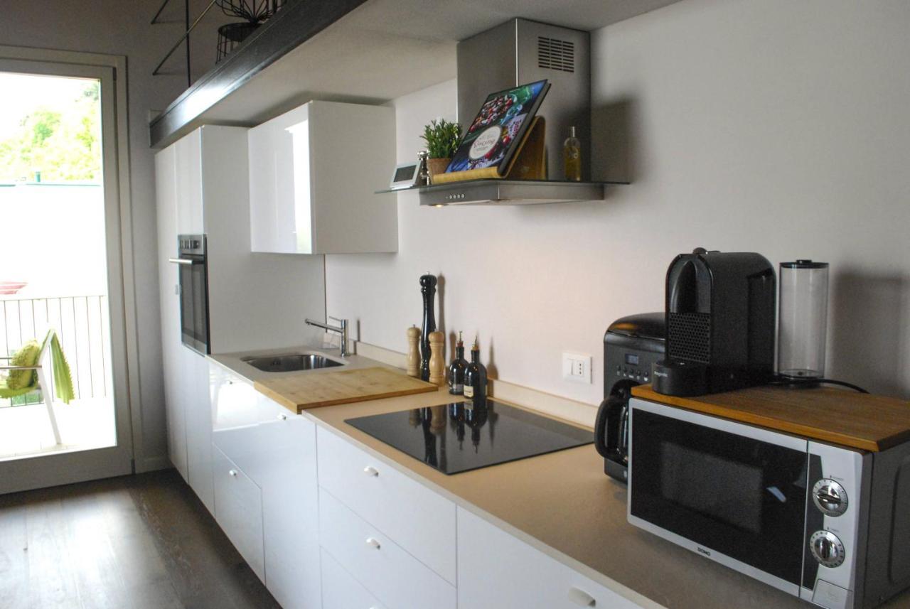 Casa Franka Garda Lake View ตอสโกลาโน มาแดร์โน ภายนอก รูปภาพ