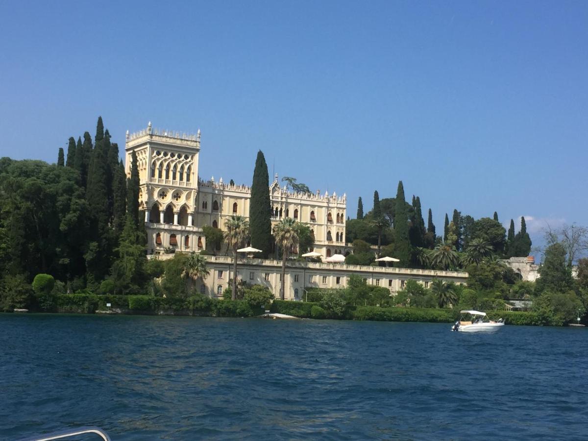 Casa Franka Garda Lake View ตอสโกลาโน มาแดร์โน ภายนอก รูปภาพ