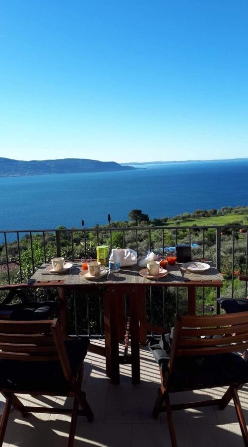 Casa Franka Garda Lake View ตอสโกลาโน มาแดร์โน ภายนอก รูปภาพ