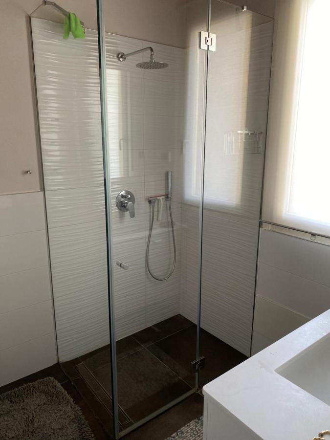 Casa Franka Garda Lake View ตอสโกลาโน มาแดร์โน ภายนอก รูปภาพ