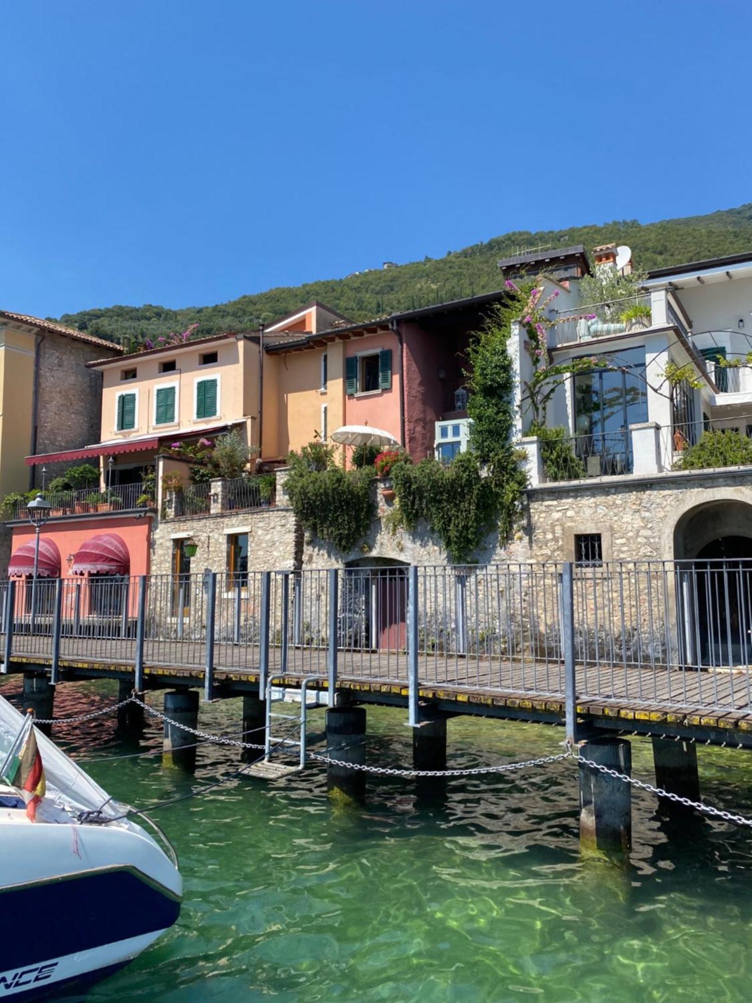 Casa Franka Garda Lake View ตอสโกลาโน มาแดร์โน ภายนอก รูปภาพ