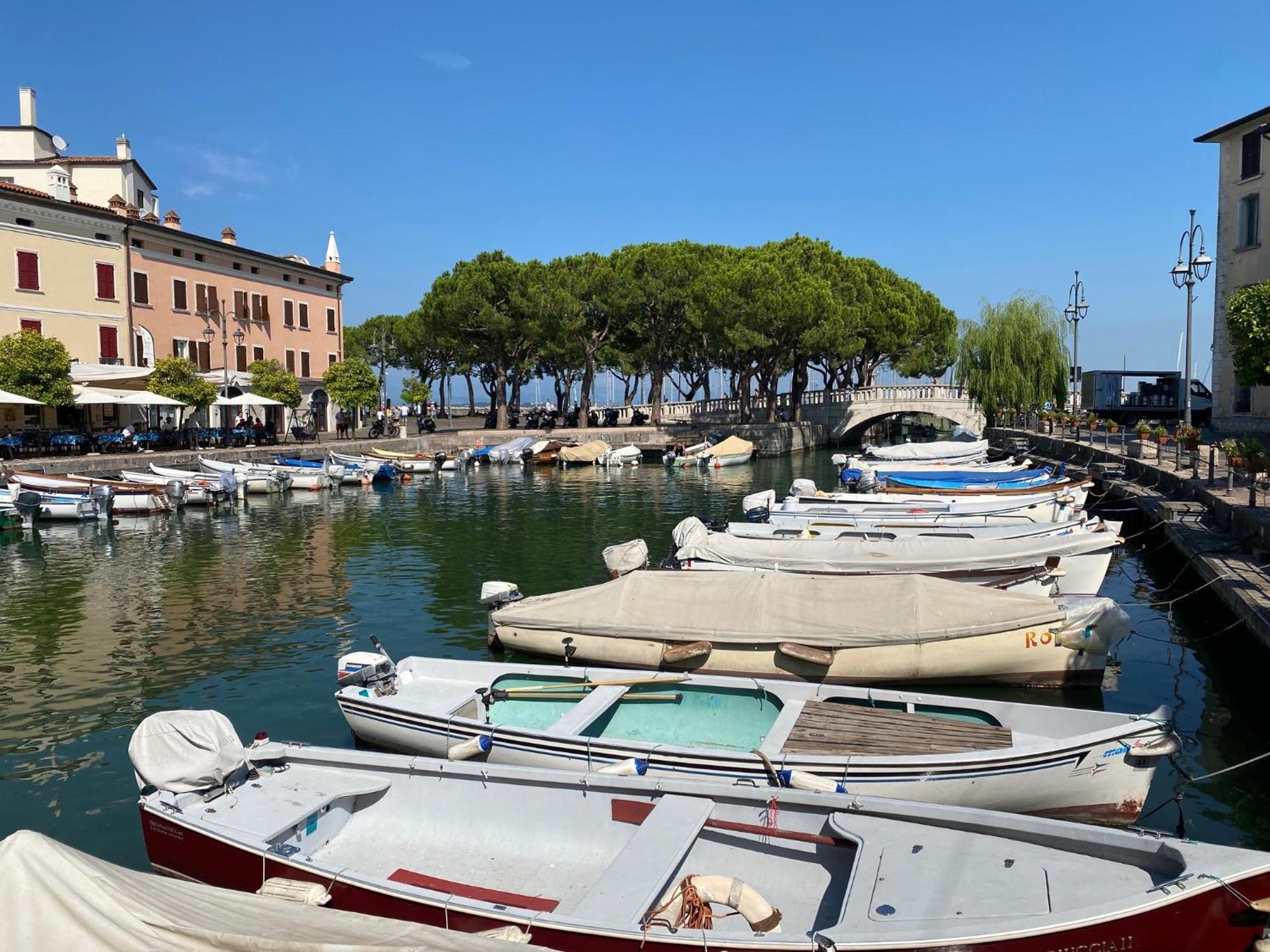 Casa Franka Garda Lake View ตอสโกลาโน มาแดร์โน ภายนอก รูปภาพ