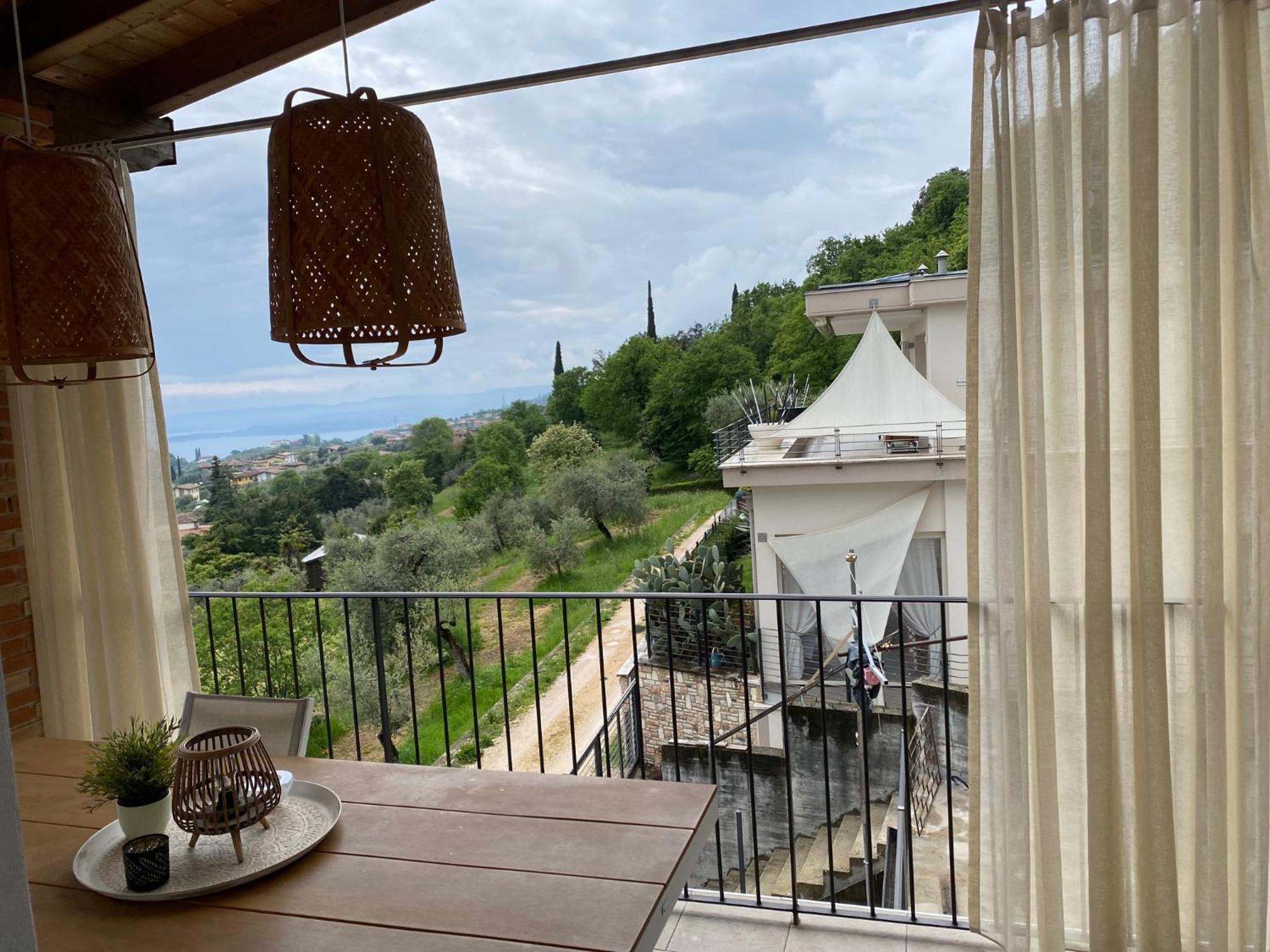 Casa Franka Garda Lake View ตอสโกลาโน มาแดร์โน ภายนอก รูปภาพ